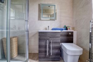En-Suite- click for photo gallery